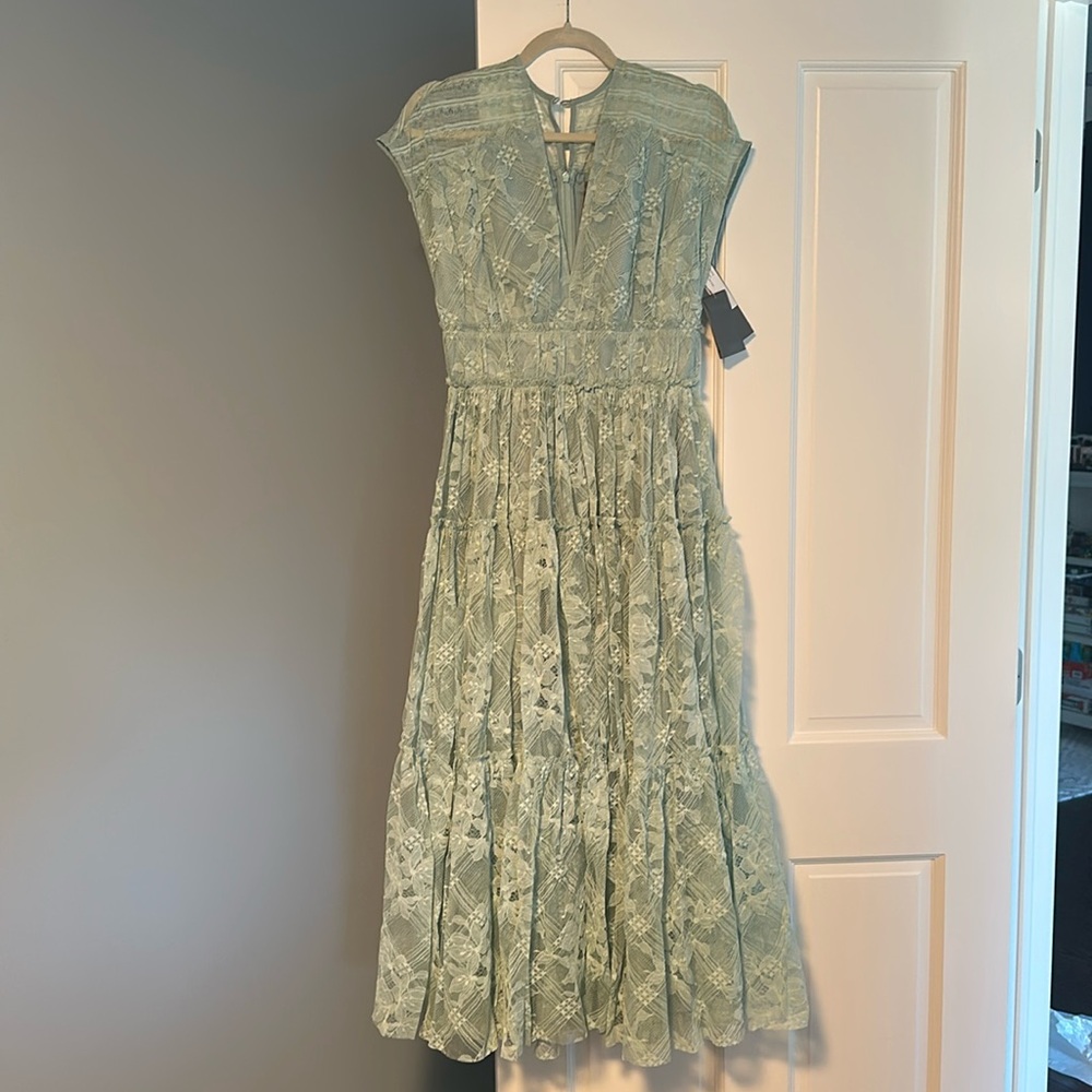 Lela Rose size 4 lace V neck maxi dress. Seafoam. NWT.